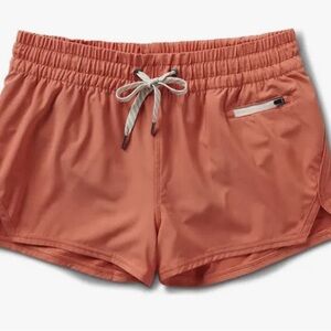 Vuori Clementine Short sz S in color grapefruit